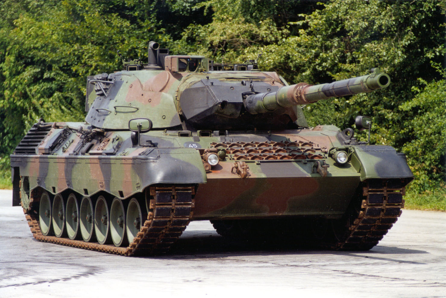 Image Tanks Leopard 1A5 Army tank military