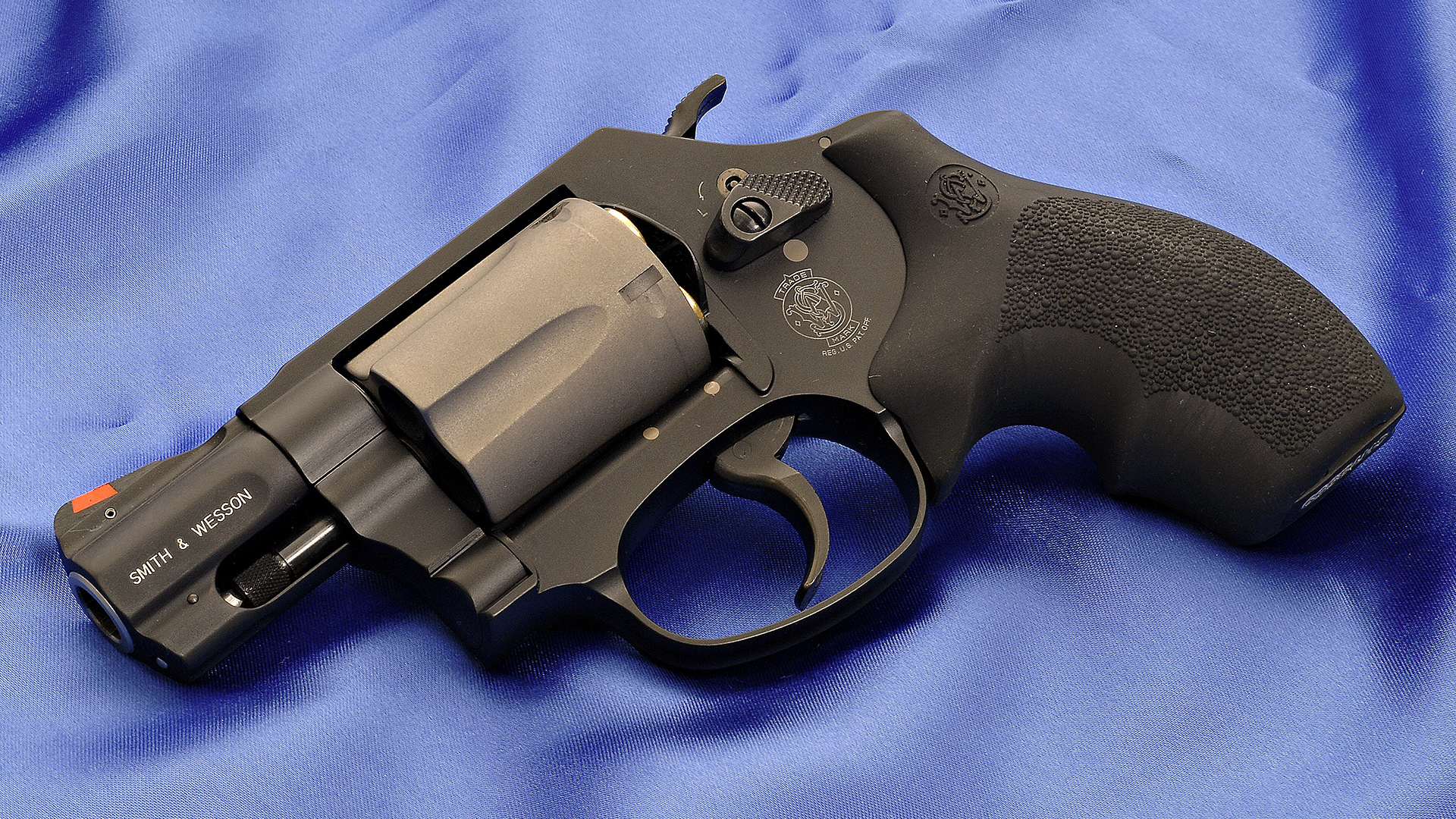 Bakgrunnsbilder til skrivebordet Pistoler Revolver Militærvesen 1920x1080 pistol