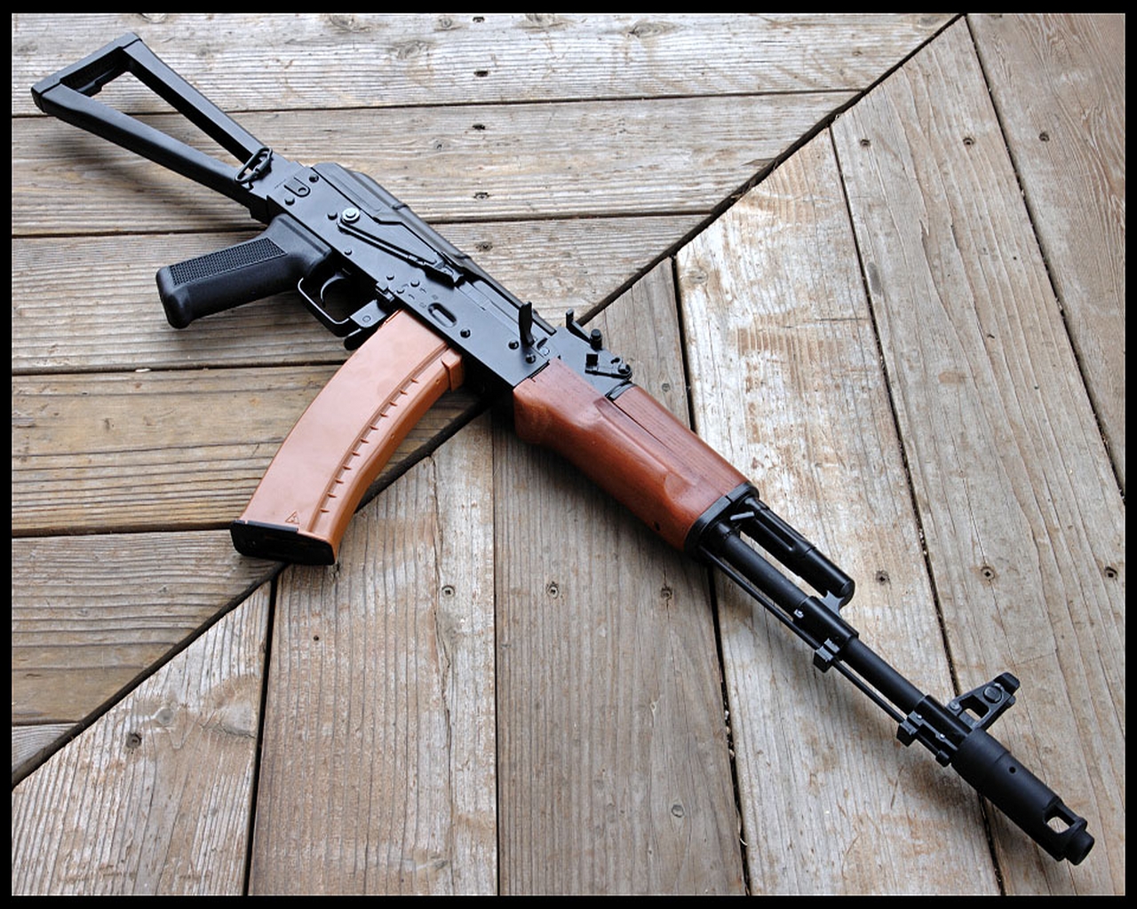 Immagine AK 74 Fucile d'assalto Tavole Esercito