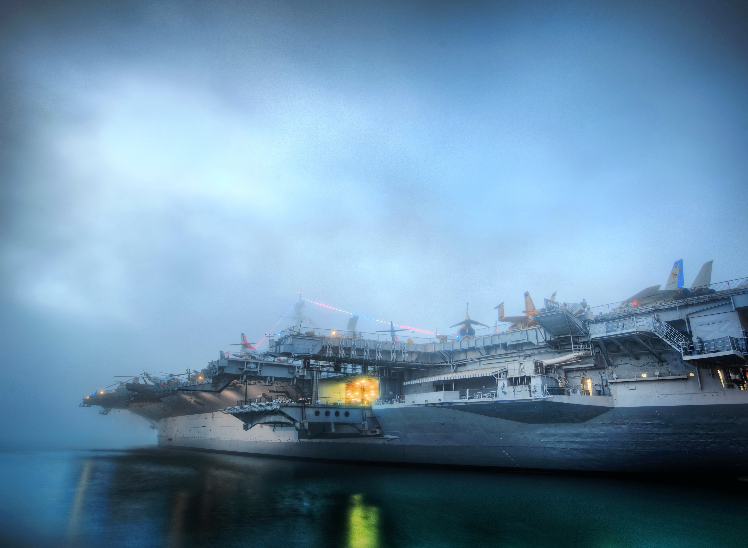 Barco Portaaviones militar, barcos Ejército
