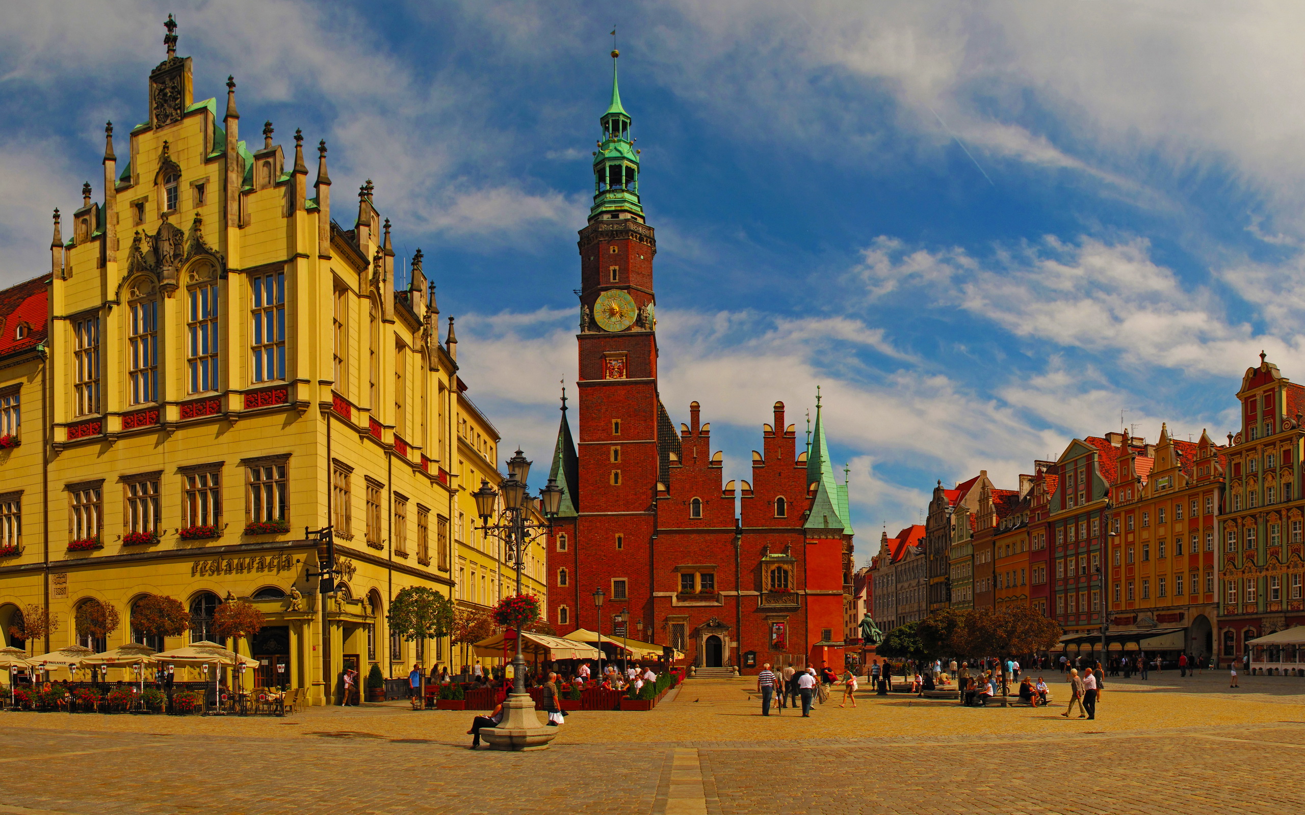 Bakgrundsbilder Wrocław Polen Rynek Ratusz Städer byggnader 2560x1600 Hus stad byggnad