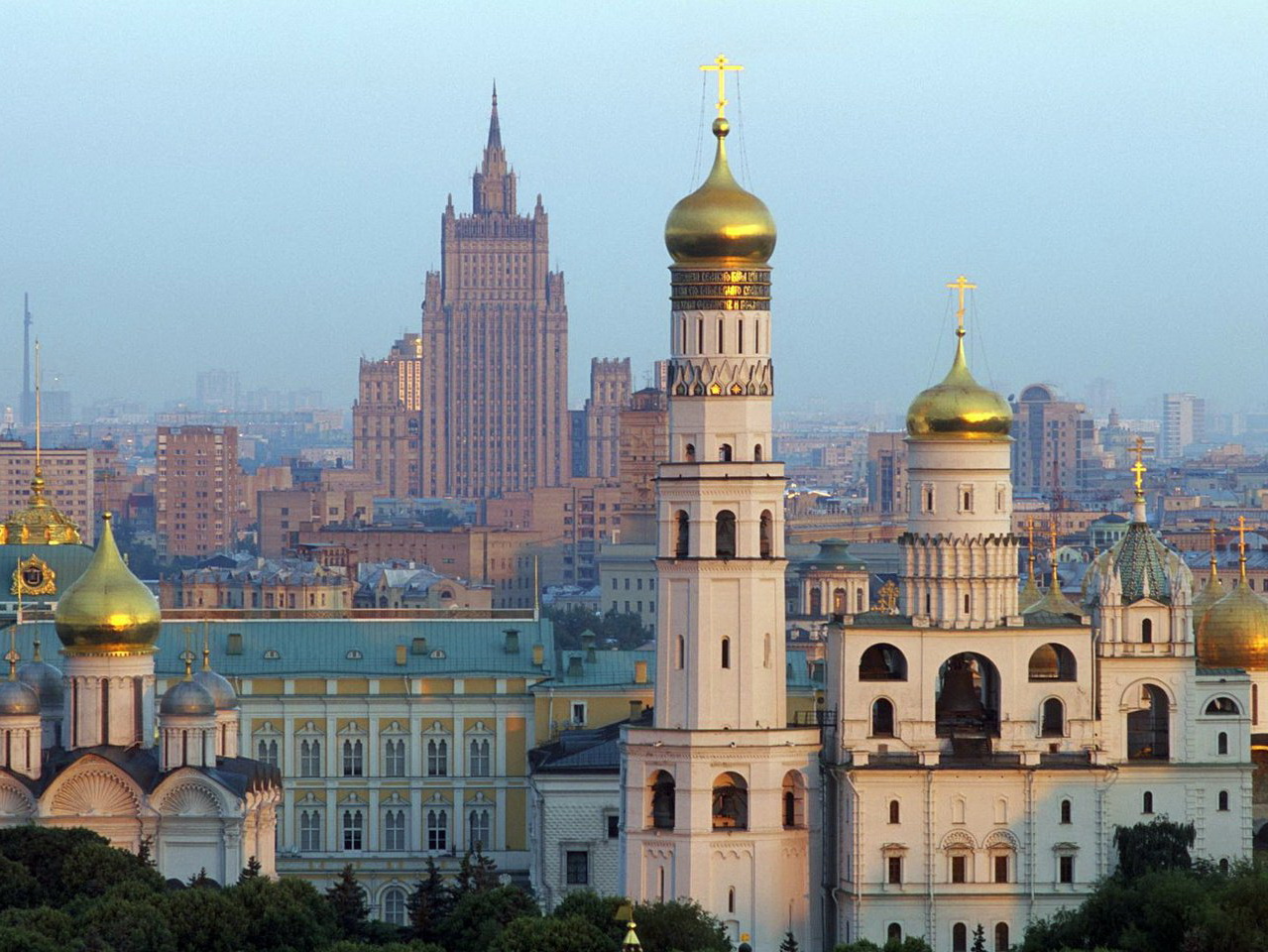 Desktop Hintergrundbilder Moskau Kuppeln Tempel Städte Kuppel
