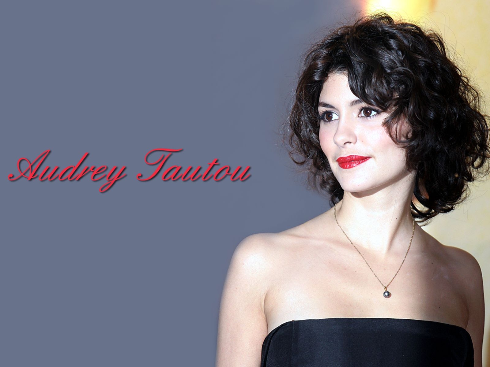 1600x1200 Audrey Tautou Célébrités