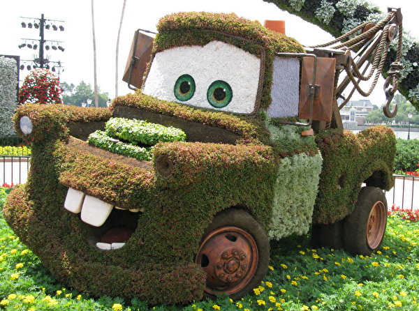 Фотографии Тачки Франция Walt Disney мультик Парки Цветы автомобиль Много 600x446 Мультики Мультфильмы парк цветок авто машины машина Автомобили
