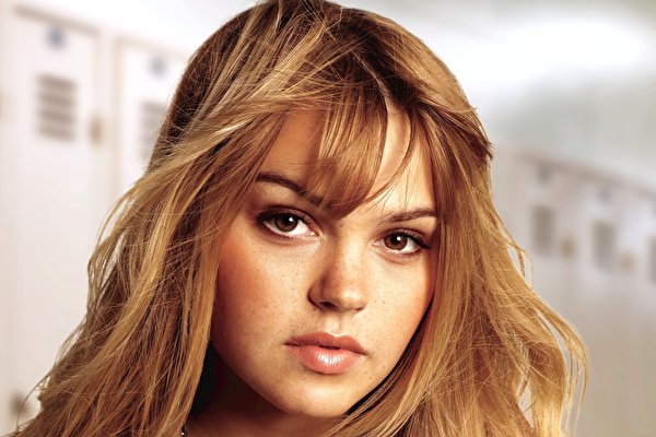 Photos Aimee Teegarden Eyes Brown haired Face Hair young woman Staring 600x400 Girls female Glance