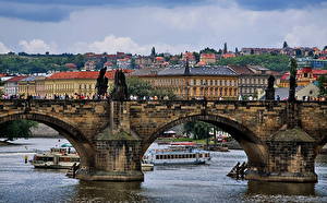 Bakgrundsbilder på skrivbordet Byggnad Tjeckien Broar Prag Karlsbron