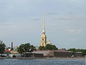 Tapety na pulpit Petersburg miasto