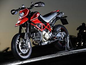 Picture Ducati Motorcycles