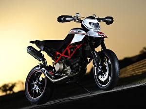 Pictures Ducati Motorcycles
