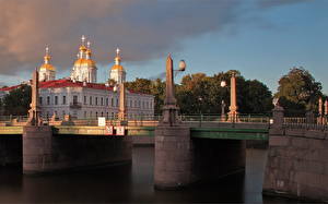 Bakgrundsbilder på skrivbordet Tempel Sankt Petersburg Städer