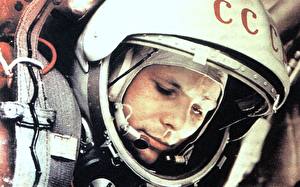 Pictures Cosmonauts Yuri Gagarin Space