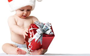 Fonds d'écran Jour fériés Nouvel An Bébé Chapeau d'hiver Cadeaux Enfants