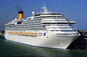 Bureaubladachtergronden Schepen Cruiseschip Costa concordia