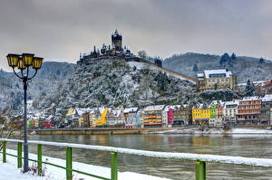 Hintergrundbilder Deutschland Burg Jahreszeiten Winter Haus Fluss Cochem Schnee Straßenlaterne HDRI