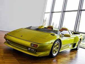 Bureaubladachtergronden Lamborghini Koplampen Vooraanzicht Geel groen Cabriolet Luxe Roadster 1992 | Diablo Roadster Prototype
